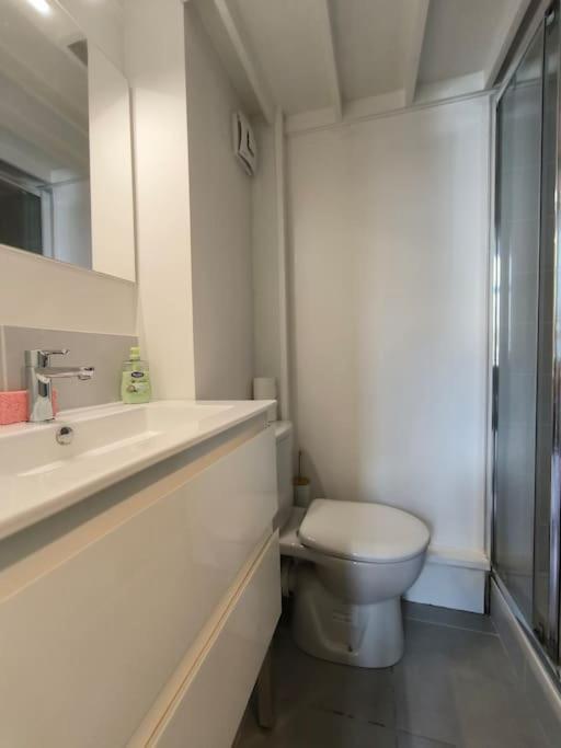 Appartement 2 Pers-proche Des Halles-parking A 300m *