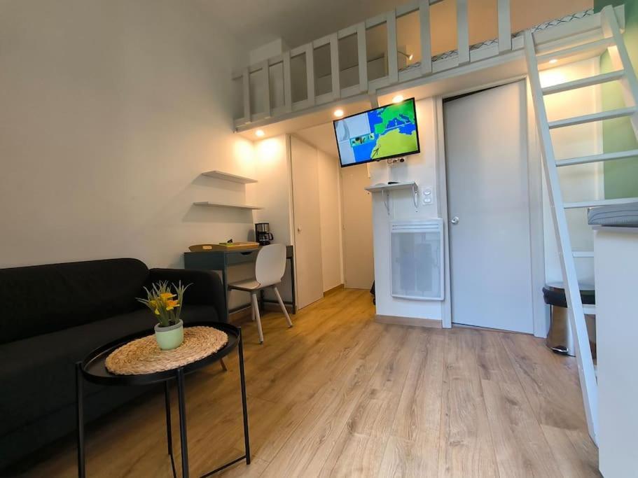 Appartement 2 Pers-proche Des Halles-parking A 300m Pau